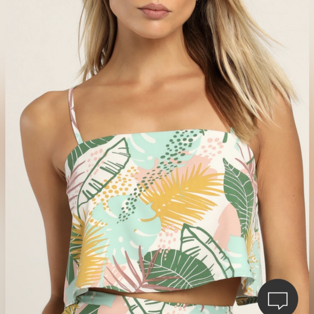 Lulu's Tropical Crop Top 🌴